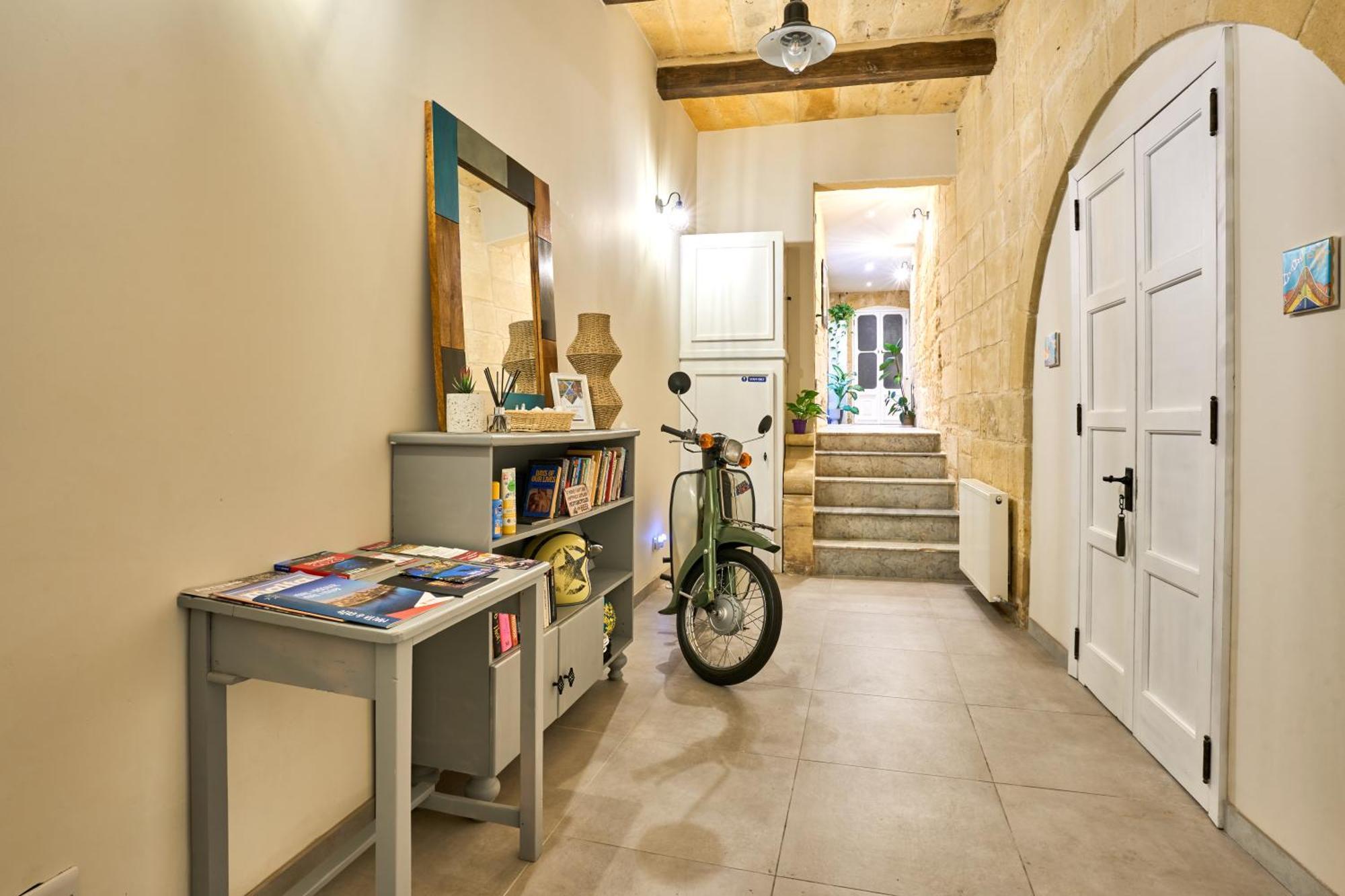 12 -16 , Pacifiku Scicluna Birgu Exterior photo