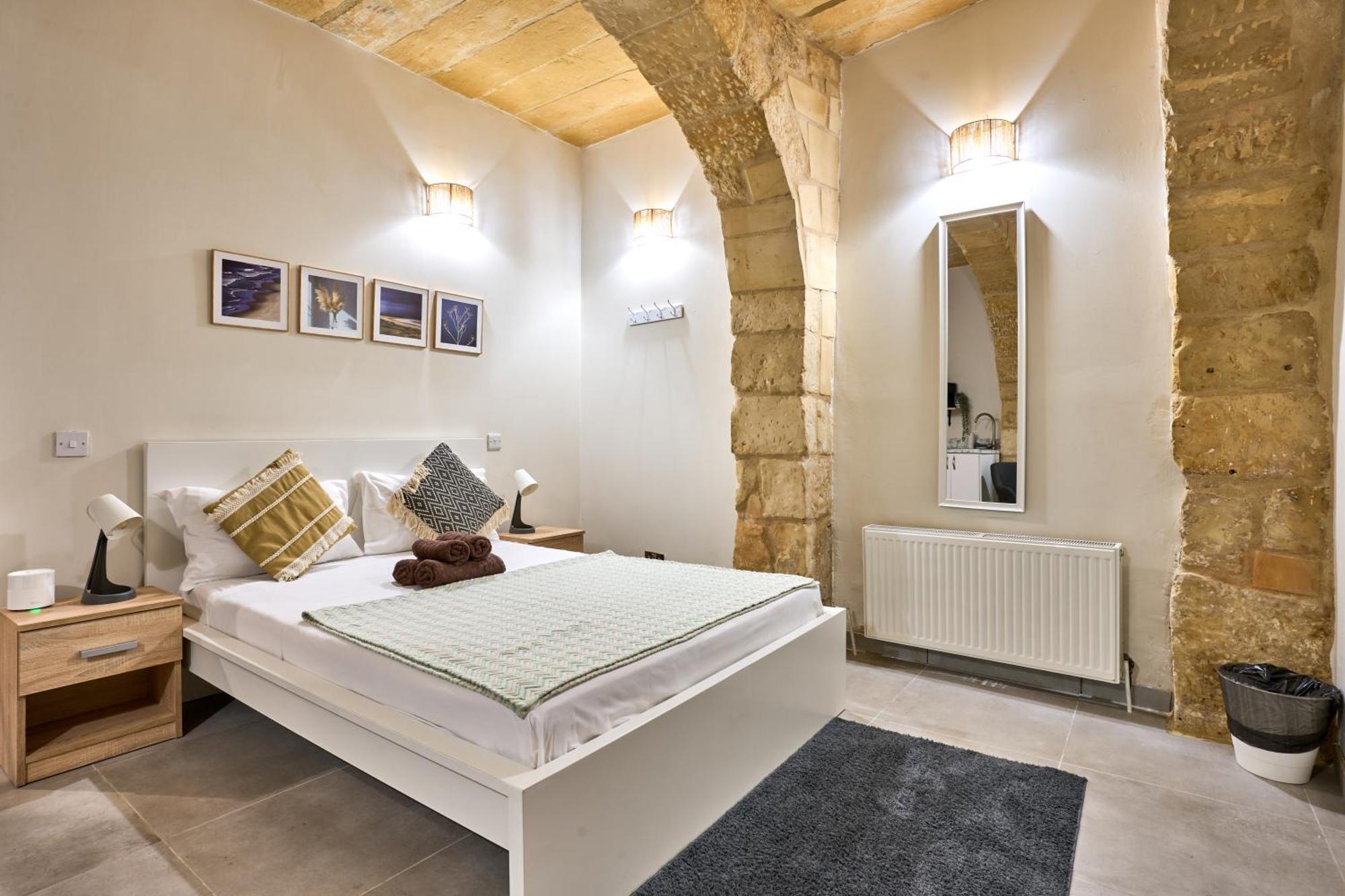 12 -16 , Pacifiku Scicluna Birgu Exterior photo